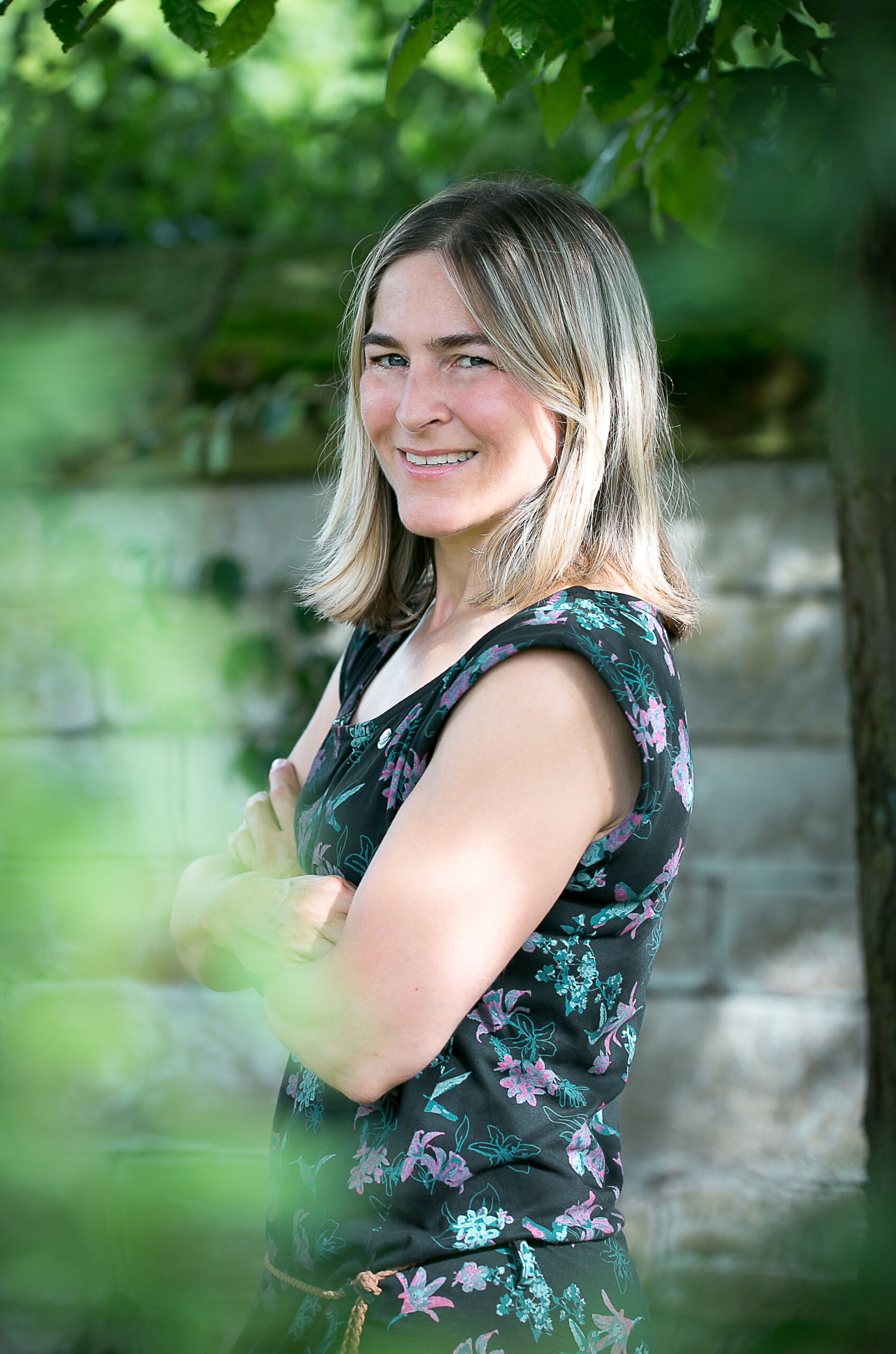 Frauenportrait outdoor im Sommer