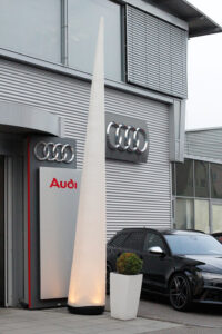 Eventfotografie - Außenansicht Audi-Gebäude mit Logo