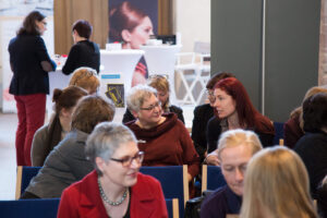 Eventfotografie - Gespräche unter Frauen