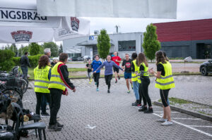 Events - Freiheitslauf - HelferInnen beim Anfeuern